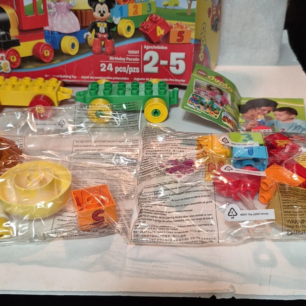 Lego duplo Disney Mickey Mouse Club House. Ages 2-5 New Box Has A Lot Of Wear